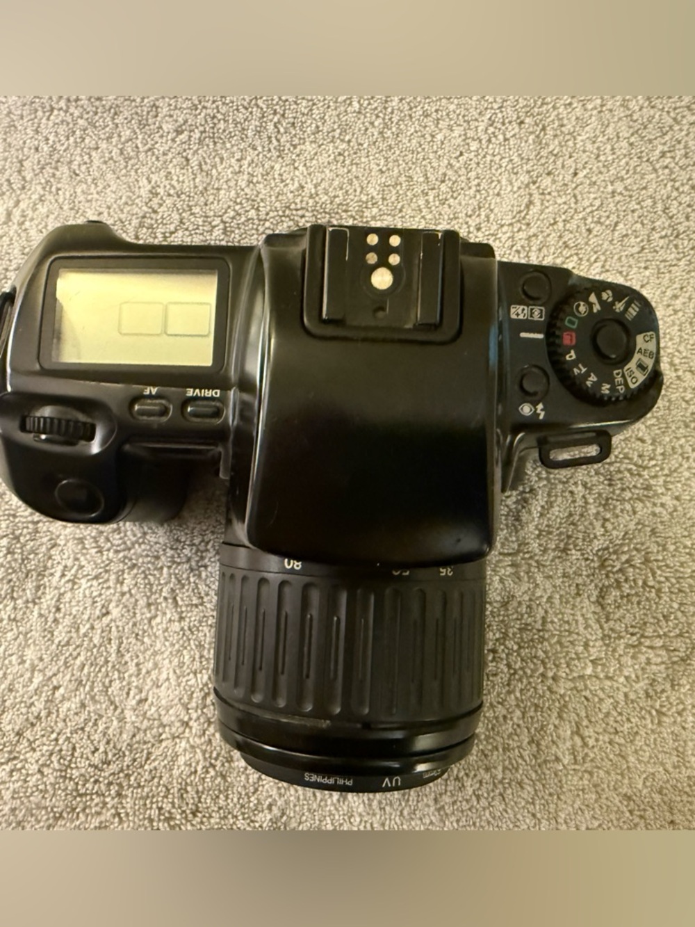 Canon EOS Elan 35-80mm Camera in Black - Picture 3 of 11